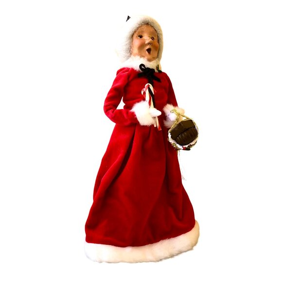 Byers' Choice The Carolers Mrs. Claus with Candy Canes and Chocolate 2009 - Picture 9 of 16